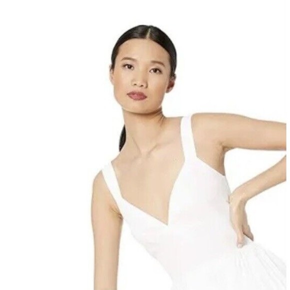 Vince. NEW Pleated Jumpsuit In Optic White V-Neck Sleeveless Size 8  $395.00 - Picture 10 of 16